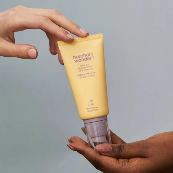 HARUHARU WONDER Black Rice Moisture Airyfit Sunscreen SPF50+ PA++++ kremas nuo saulės